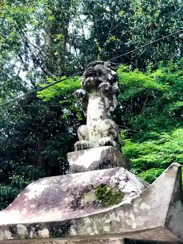 白髪神社の狛犬