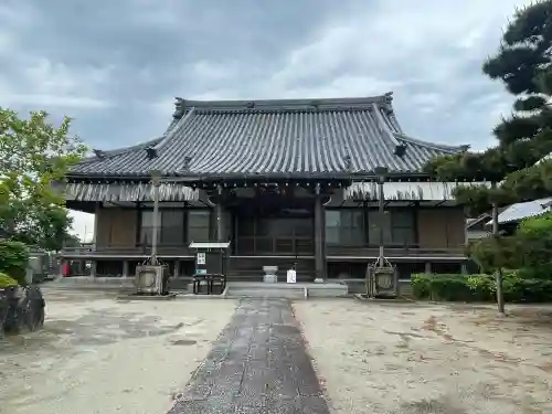 西蓮寺の{uncategorized: "未分類", other: "その他", undefined: "問題あり", building: "その他建物", grave: "お墓", sacred_gate: "鳥居", guardian: "狛犬", statue: "像", buddha: "仏像", history: "歴史", nature: "自然", garden: "庭園", animal: "動物", pagoda: "塔", temizu: "手水舎", mountain_gate: "山門・神門", sanctuary: "本殿・本堂", subordinate: "末社・摂社", art: "芸術", scenery: "景色", jizo: "地蔵", ema: "絵馬", goshuin: "御朱印", omikuji: "おみくじ", items: "授与品その他", amulet: "お守り", goshuincho: "御朱印帳", eats: "食事", festival: "お祭り", votive_dance: "神楽", shichigosan: "七五三参", wedding: "結婚式", experience: "体験その他", initially: "初詣", around: "周辺", anti_infection: "感染症対策"}