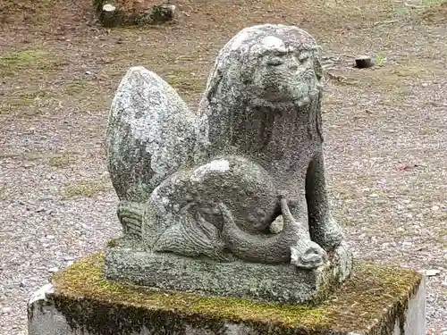 雨紛神社の狛犬