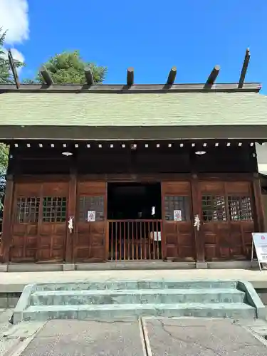 神明社の本殿