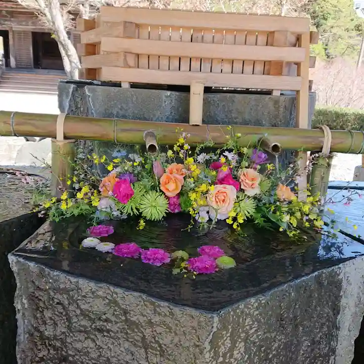 尊永寺の手水舎