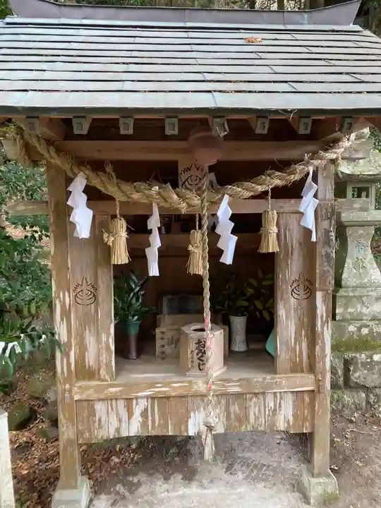 岩屋神社の末社・摂社