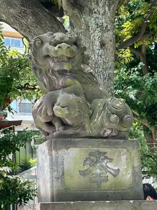 大鳥神社の{uncategorized: "未分類", other: "その他", undefined: "問題あり", building: "その他建物", grave: "お墓", sacred_gate: "鳥居", guardian: "狛犬", statue: "像", buddha: "仏像", history: "歴史", nature: "自然", garden: "庭園", animal: "動物", pagoda: "塔", temizu: "手水舎", mountain_gate: "山門・神門", sanctuary: "本殿・本堂", subordinate: "末社・摂社", art: "芸術", scenery: "景色", jizo: "地蔵", ema: "絵馬", goshuin: "御朱印", omikuji: "おみくじ", items: "授与品その他", amulet: "お守り", goshuincho: "御朱印帳", eats: "食事", festival: "お祭り", votive_dance: "神楽", shichigosan: "七五三参", wedding: "結婚式", experience: "体験その他", initially: "初詣", around: "周辺", anti_infection: "感染症対策"}