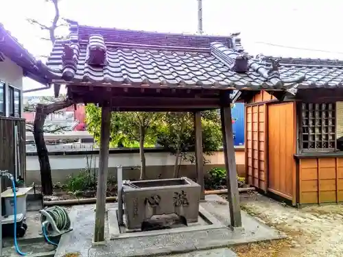 光照寺の手水舎