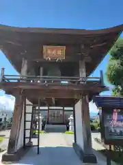 興蔵寺の山門