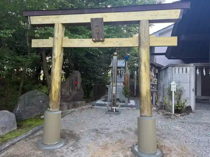玉鉾神社の{uncategorized: "未分類", other: "その他", undefined: "問題あり", building: "その他建物", grave: "お墓", sacred_gate: "鳥居", guardian: "狛犬", statue: "像", buddha: "仏像", history: "歴史", nature: "自然", garden: "庭園", animal: "動物", pagoda: "塔", temizu: "手水舎", mountain_gate: "山門・神門", sanctuary: "本殿・本堂", subordinate: "末社・摂社", art: "芸術", scenery: "景色", jizo: "地蔵", ema: "絵馬", goshuin: "御朱印", omikuji: "おみくじ", items: "授与品その他", amulet: "お守り", goshuincho: "御朱印帳", eats: "食事", festival: "お祭り", votive_dance: "神楽", shichigosan: "七五三参", wedding: "結婚式", experience: "体験その他", initially: "初詣", around: "周辺", anti_infection: "感染症対策"}