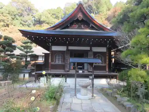 岡寺（龍蓋寺）の本殿