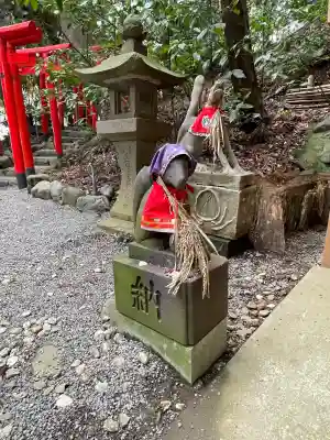 白笹稲荷神社の{uncategorized: "未分類", other: "その他", undefined: "問題あり", building: "その他建物", grave: "お墓", sacred_gate: "鳥居", guardian: "狛犬", statue: "像", buddha: "仏像", history: "歴史", nature: "自然", garden: "庭園", animal: "動物", pagoda: "塔", temizu: "手水舎", mountain_gate: "山門・神門", sanctuary: "本殿・本堂", subordinate: "末社・摂社", art: "芸術", scenery: "景色", jizo: "地蔵", ema: "絵馬", goshuin: "御朱印", omikuji: "おみくじ", items: "授与品その他", amulet: "お守り", goshuincho: "御朱印帳", eats: "食事", festival: "お祭り", votive_dance: "神楽", shichigosan: "七五三参", wedding: "結婚式", experience: "体験その他", initially: "初詣", around: "周辺", anti_infection: "感染症対策"}