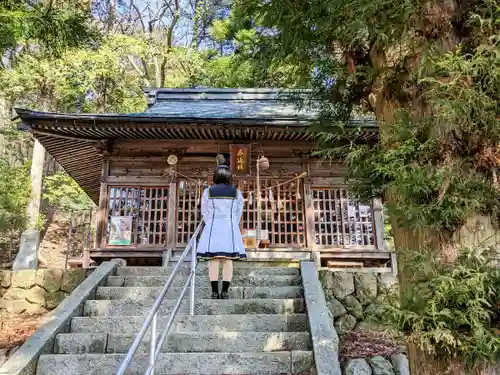 春近神社の本殿