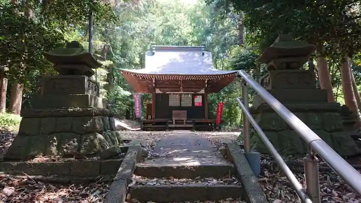石楯尾神社の本殿・本堂