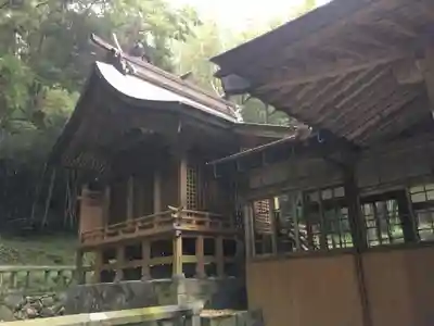 白沙八幡神社の本殿・本堂
