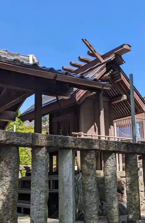 由乃伎神社の{uncategorized: "未分類", other: "その他", undefined: "問題あり", building: "その他建物", grave: "お墓", sacred_gate: "鳥居", guardian: "狛犬", statue: "像", buddha: "仏像", history: "歴史", nature: "自然", garden: "庭園", animal: "動物", pagoda: "塔", temizu: "手水舎", mountain_gate: "山門・神門", sanctuary: "本殿・本堂", subordinate: "末社・摂社", art: "芸術", scenery: "景色", jizo: "地蔵", ema: "絵馬", goshuin: "御朱印", omikuji: "おみくじ", items: "授与品その他", amulet: "お守り", goshuincho: "御朱印帳", eats: "食事", festival: "お祭り", votive_dance: "神楽", shichigosan: "七五三参", wedding: "結婚式", experience: "体験その他", initially: "初詣", around: "周辺", anti_infection: "感染症対策"}