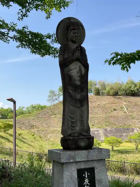 成身院 百体観音堂(さざえ堂)(埼玉県)