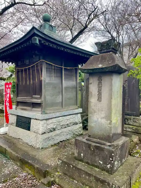 千葉寺の{uncategorized: "未分類", other: "その他", undefined: "問題あり", building: "その他建物", grave: "お墓", sacred_gate: "鳥居", guardian: "狛犬", statue: "像", buddha: "仏像", history: "歴史", nature: "自然", garden: "庭園", animal: "動物", pagoda: "塔", temizu: "手水舎", mountain_gate: "山門・神門", sanctuary: "本殿・本堂", subordinate: "末社・摂社", art: "芸術", scenery: "景色", jizo: "地蔵", ema: "絵馬", goshuin: "御朱印", omikuji: "おみくじ", items: "授与品その他", amulet: "お守り", goshuincho: "御朱印帳", eats: "食事", festival: "お祭り", votive_dance: "神楽", shichigosan: "七五三参", wedding: "結婚式", experience: "体験その他", initially: "初詣", around: "周辺", anti_infection: "感染症対策"}