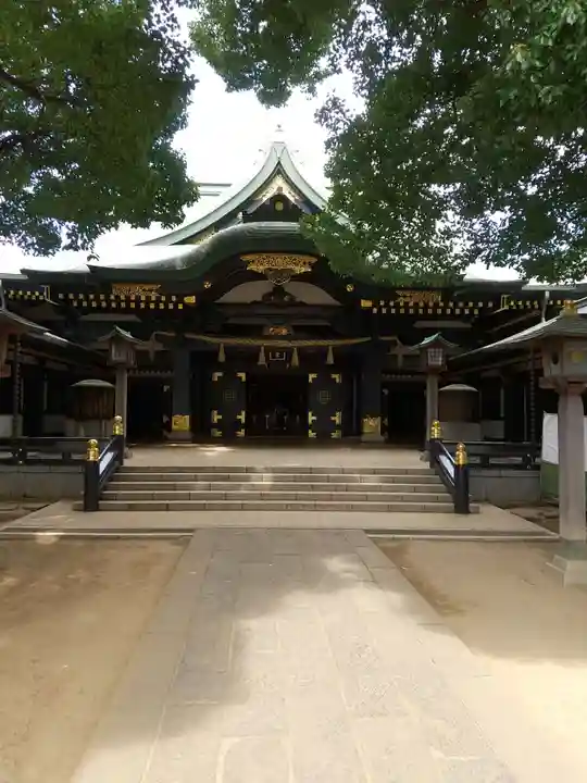 穴八幡宮の本殿・本堂