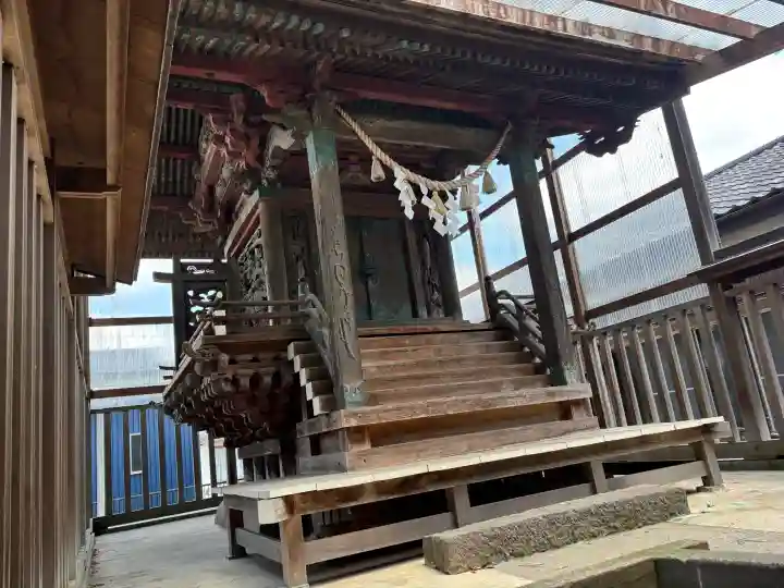 大桑神社の{uncategorized: "未分類", other: "その他", undefined: "問題あり", building: "その他建物", grave: "お墓", sacred_gate: "鳥居", guardian: "狛犬", statue: "像", buddha: "仏像", history: "歴史", nature: "自然", garden: "庭園", animal: "動物", pagoda: "塔", temizu: "手水舎", mountain_gate: "山門・神門", sanctuary: "本殿・本堂", subordinate: "末社・摂社", art: "芸術", scenery: "景色", jizo: "地蔵", ema: "絵馬", goshuin: "御朱印", omikuji: "おみくじ", items: "授与品その他", amulet: "お守り", goshuincho: "御朱印帳", eats: "食事", festival: "お祭り", votive_dance: "神楽", shichigosan: "七五三参", wedding: "結婚式", experience: "体験その他", initially: "初詣", around: "周辺", anti_infection: "感染症対策"}