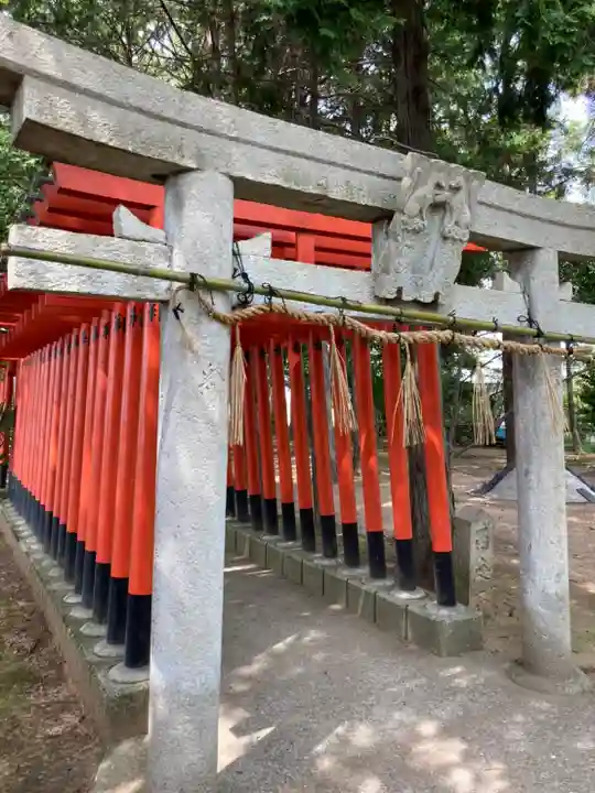 高繁大明神(稲荷)の鳥居