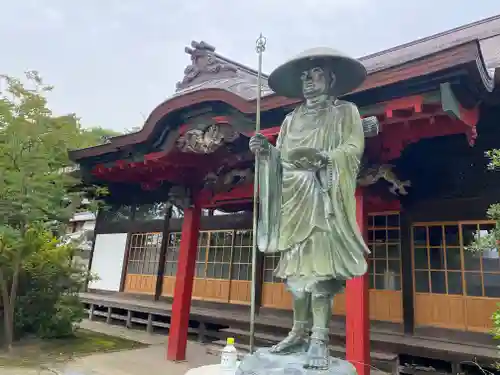 総願寺の像