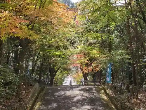 三原八幡宮の建物その他