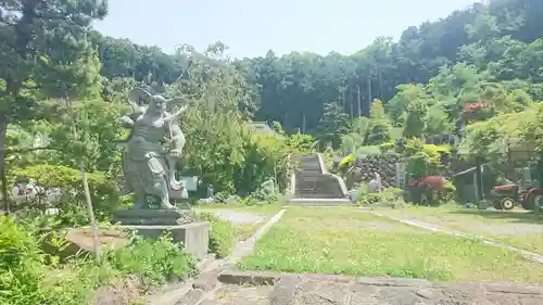 松寿院の像