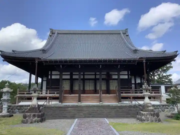 西光寺の本殿・本堂