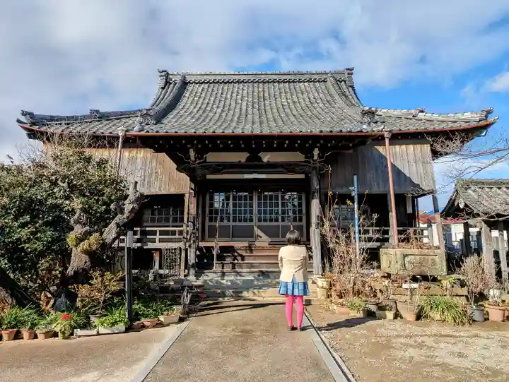 西唱寺の本殿・本堂