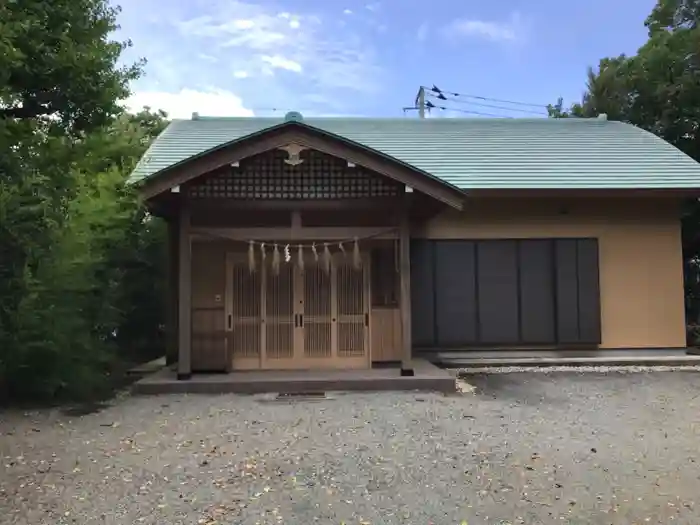 産千代稲荷神社の建物その他