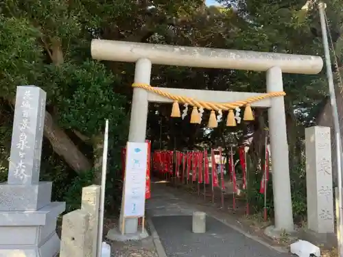 泉神社の鳥居