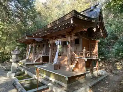 安吉神社の{uncategorized: "未分類", other: "その他", undefined: "問題あり", building: "その他建物", grave: "お墓", sacred_gate: "鳥居", guardian: "狛犬", statue: "像", buddha: "仏像", history: "歴史", nature: "自然", garden: "庭園", animal: "動物", pagoda: "塔", temizu: "手水舎", mountain_gate: "山門・神門", sanctuary: "本殿・本堂", subordinate: "末社・摂社", art: "芸術", scenery: "景色", jizo: "地蔵", ema: "絵馬", goshuin: "御朱印", omikuji: "おみくじ", items: "授与品その他", amulet: "お守り", goshuincho: "御朱印帳", eats: "食事", festival: "お祭り", votive_dance: "神楽", shichigosan: "七五三参", wedding: "結婚式", experience: "体験その他", initially: "初詣", around: "周辺", anti_infection: "感染症対策"}