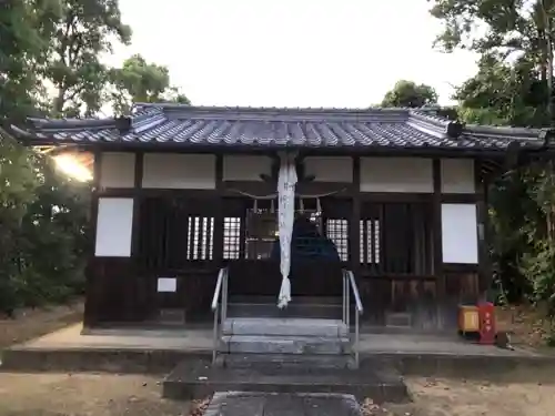 石田神社の本殿・本堂