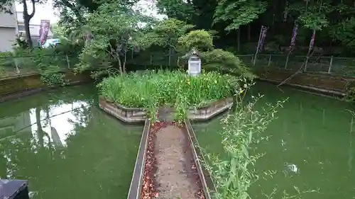 前玉神社の庭園