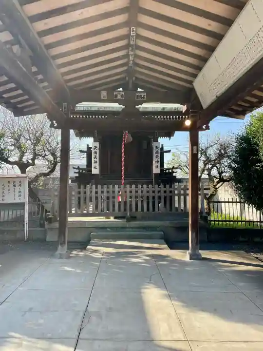 天満天神社の{uncategorized: "未分類", other: "その他", undefined: "問題あり", building: "その他建物", grave: "お墓", sacred_gate: "鳥居", guardian: "狛犬", statue: "像", buddha: "仏像", history: "歴史", nature: "自然", garden: "庭園", animal: "動物", pagoda: "塔", temizu: "手水舎", mountain_gate: "山門・神門", sanctuary: "本殿・本堂", subordinate: "末社・摂社", art: "芸術", scenery: "景色", jizo: "地蔵", ema: "絵馬", goshuin: "御朱印", omikuji: "おみくじ", items: "授与品その他", amulet: "お守り", goshuincho: "御朱印帳", eats: "食事", festival: "お祭り", votive_dance: "神楽", shichigosan: "七五三参", wedding: "結婚式", experience: "体験その他", initially: "初詣", around: "周辺", anti_infection: "感染症対策"}