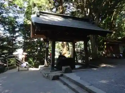 新倉富士浅間神社の手水舎