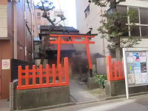 出世稲荷神社（柳森神社境外摂社）(東京都)