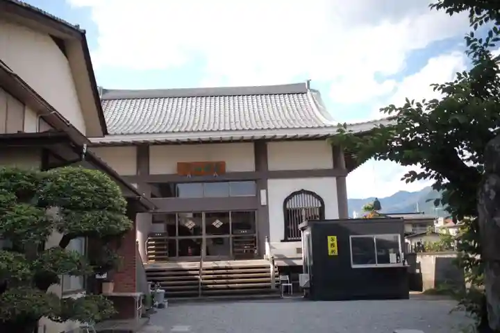 法輪寺の本殿・本堂
