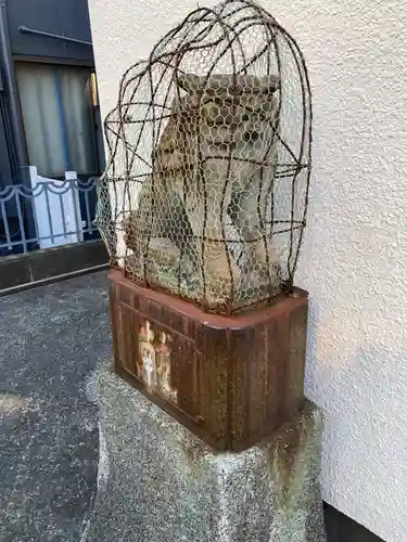 諏訪神社（諏訪町内会館）の狛犬