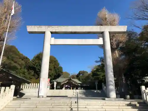 皇大神宮（烏森神社）の{uncategorized: "未分類", other: "その他", undefined: "問題あり", building: "その他建物", grave: "お墓", sacred_gate: "鳥居", guardian: "狛犬", statue: "像", buddha: "仏像", history: "歴史", nature: "自然", garden: "庭園", animal: "動物", pagoda: "塔", temizu: "手水舎", mountain_gate: "山門・神門", sanctuary: "本殿・本堂", subordinate: "末社・摂社", art: "芸術", scenery: "景色", jizo: "地蔵", ema: "絵馬", goshuin: "御朱印", omikuji: "おみくじ", items: "授与品その他", amulet: "お守り", goshuincho: "御朱印帳", eats: "食事", festival: "お祭り", votive_dance: "神楽", shichigosan: "七五三参", wedding: "結婚式", experience: "体験その他", initially: "初詣", around: "周辺", anti_infection: "感染症対策"}