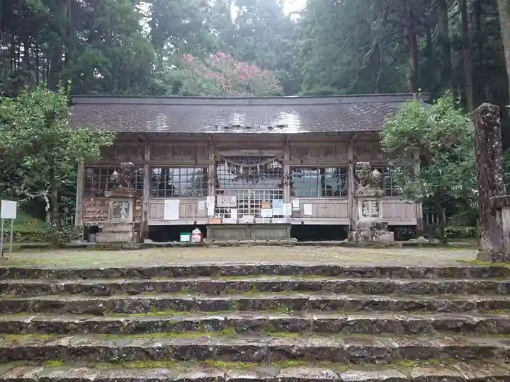 戸隠神社の本殿・本堂