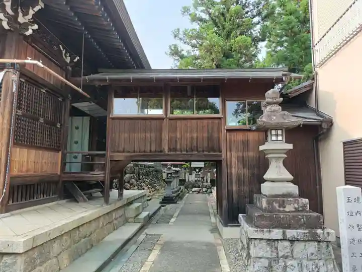 大井神社の本殿・本堂