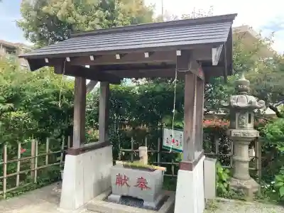 若宮御霊神社の{uncategorized: "未分類", other: "その他", undefined: "問題あり", building: "その他建物", grave: "お墓", sacred_gate: "鳥居", guardian: "狛犬", statue: "像", buddha: "仏像", history: "歴史", nature: "自然", garden: "庭園", animal: "動物", pagoda: "塔", temizu: "手水舎", mountain_gate: "山門・神門", sanctuary: "本殿・本堂", subordinate: "末社・摂社", art: "芸術", scenery: "景色", jizo: "地蔵", ema: "絵馬", goshuin: "御朱印", omikuji: "おみくじ", items: "授与品その他", amulet: "お守り", goshuincho: "御朱印帳", eats: "食事", festival: "お祭り", votive_dance: "神楽", shichigosan: "七五三参", wedding: "結婚式", experience: "体験その他", initially: "初詣", around: "周辺", anti_infection: "感染症対策"}