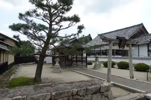 市殿神社の鳥居