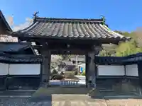 観音寺の山門・神門