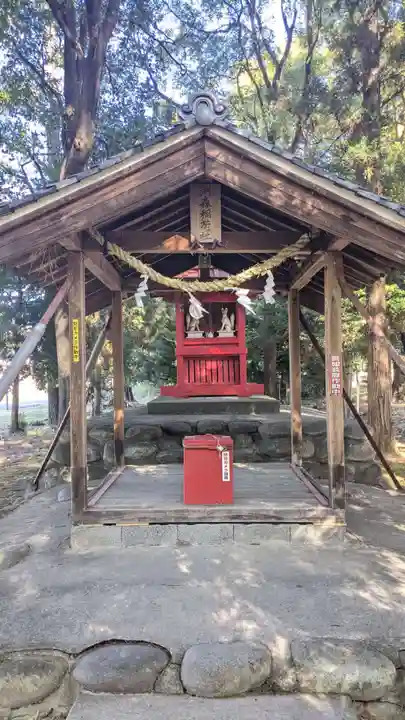 布智神社(本甲)の末社・摂社