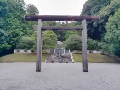 大正天皇多摩陵のお墓