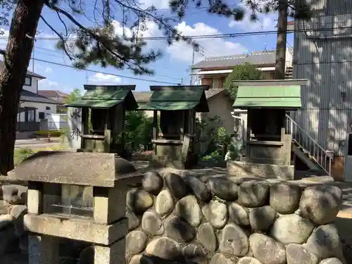 神明社（曽本神明社）の末社・摂社