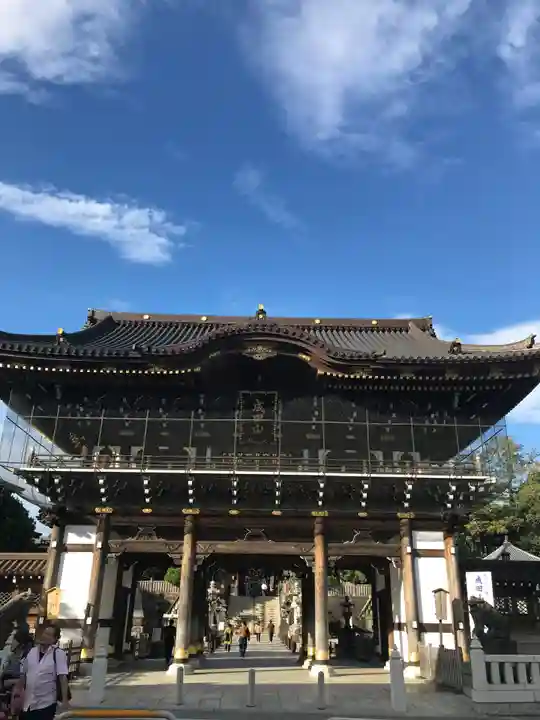 成田山新勝寺の山門・神門