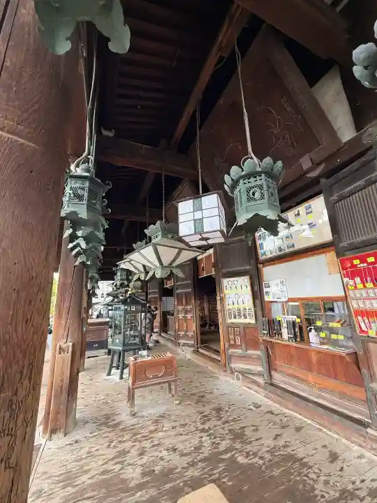東大寺 二月堂の{uncategorized: "未分類", other: "その他", undefined: "問題あり", building: "その他建物", grave: "お墓", sacred_gate: "鳥居", guardian: "狛犬", statue: "像", buddha: "仏像", history: "歴史", nature: "自然", garden: "庭園", animal: "動物", pagoda: "塔", temizu: "手水舎", mountain_gate: "山門・神門", sanctuary: "本殿・本堂", subordinate: "末社・摂社", art: "芸術", scenery: "景色", jizo: "地蔵", ema: "絵馬", goshuin: "御朱印", omikuji: "おみくじ", items: "授与品その他", amulet: "お守り", goshuincho: "御朱印帳", eats: "食事", festival: "お祭り", votive_dance: "神楽", shichigosan: "七五三参", wedding: "結婚式", experience: "体験その他", initially: "初詣", around: "周辺", anti_infection: "感染症対策"}