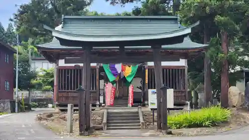 金剛山 正法寺の山門・神門