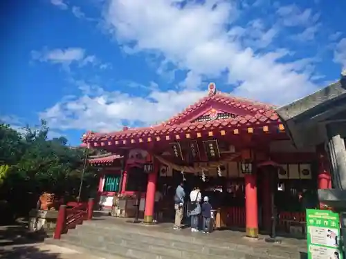 波上宮の本殿・本堂