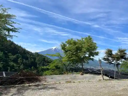 母の白滝神社の景色